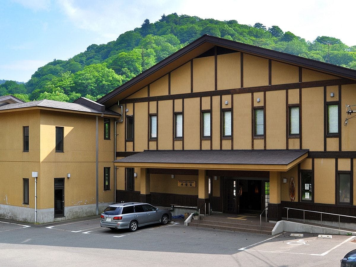 ทัศนียภาพภายนอกของเคียวอุนโซ (ฤดูใบไม้ผลิ)