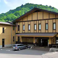 ทัศนียภาพภายนอกของเคียวอุนโซ (ฤดูใบไม้ผลิ)