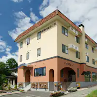 *ภายนอกโรงแรมหลัก