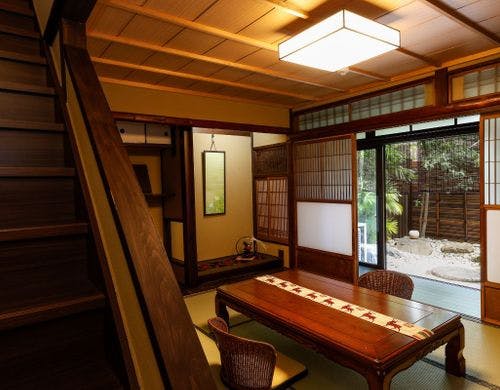 「麻のは」の2階寝室。