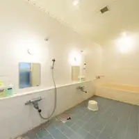 • A dedicated bathroom exclusively for guests staying in the training room.