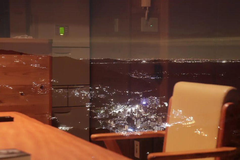 从客厅看到的夜景