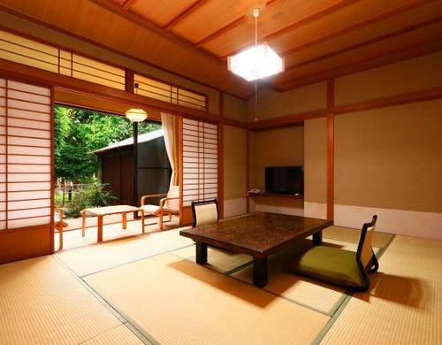 ◆専用ひのき露天風呂付◆客室+広縁