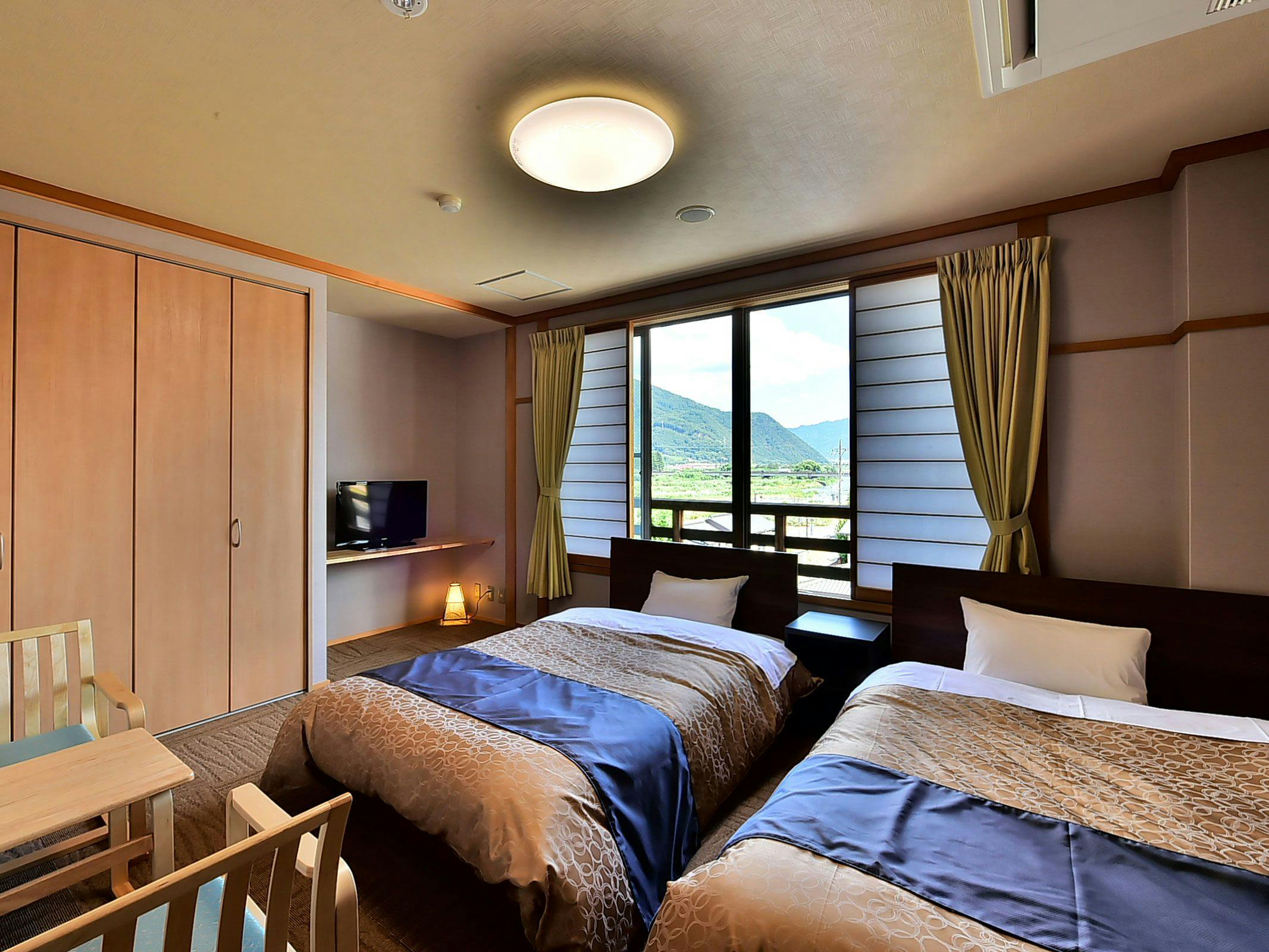 อาคารหลัก “โทเซ็นคาคุ” ห้องทวิน