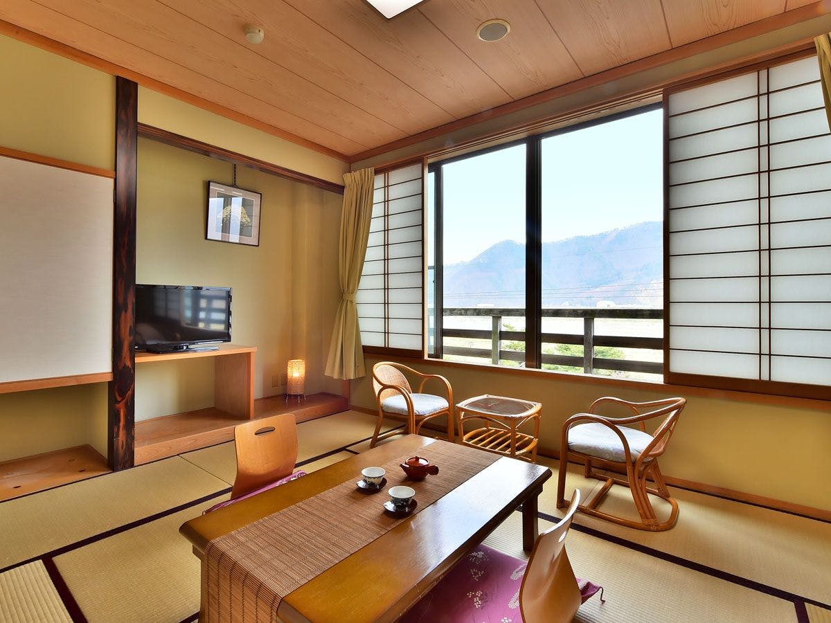 อาคารหลัก "โทเซนคาคุ" ห้องสไตล์ญี่ปุ่น