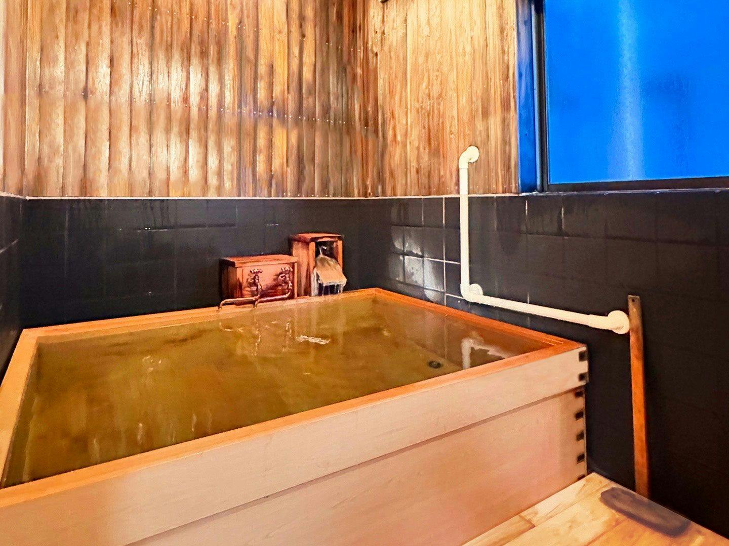 Shinshu Togura Kamiyamada Onsen Tamanoyu