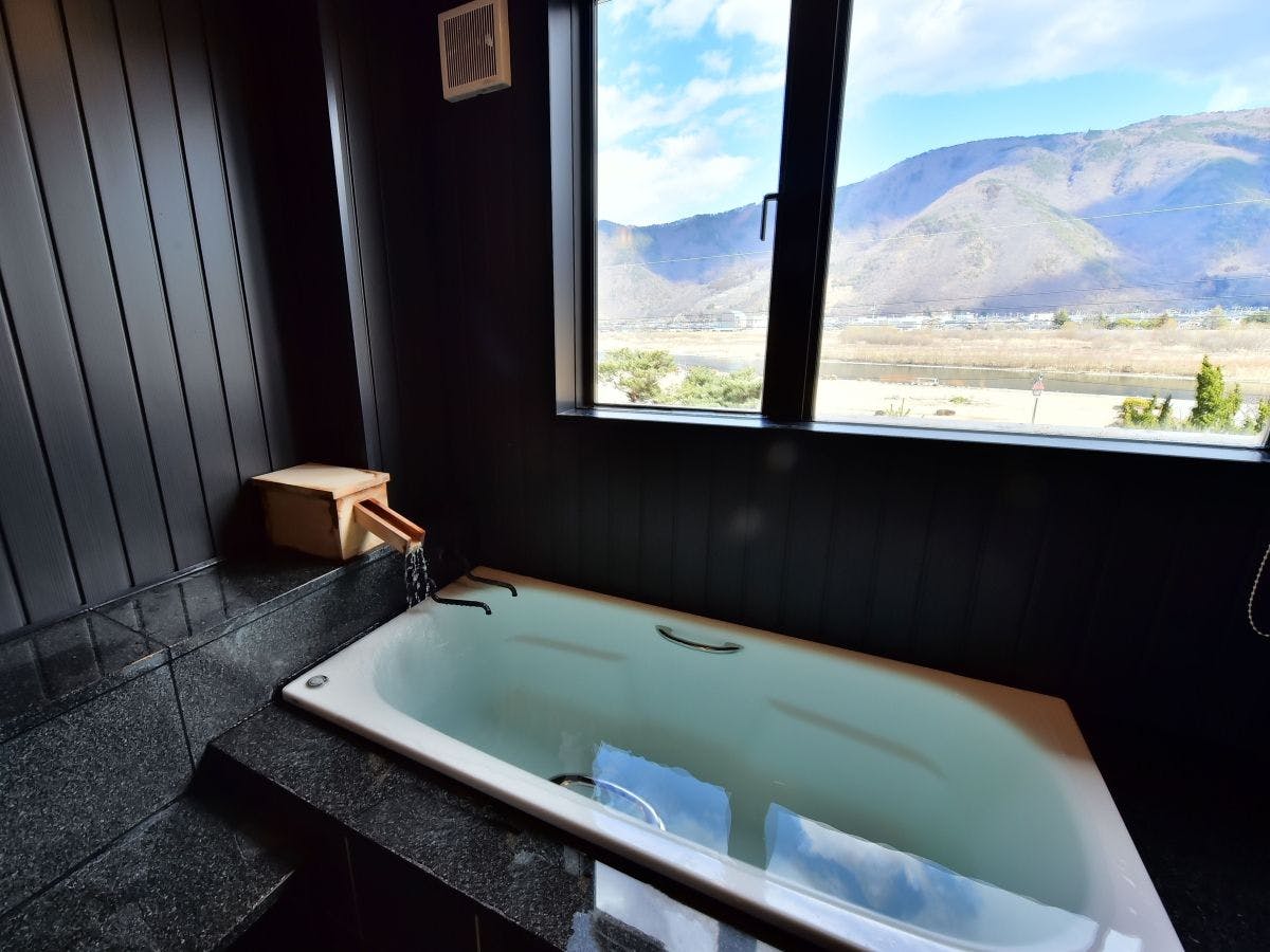 Shinshu Togura Kamiyamada Onsen Tamanoyu