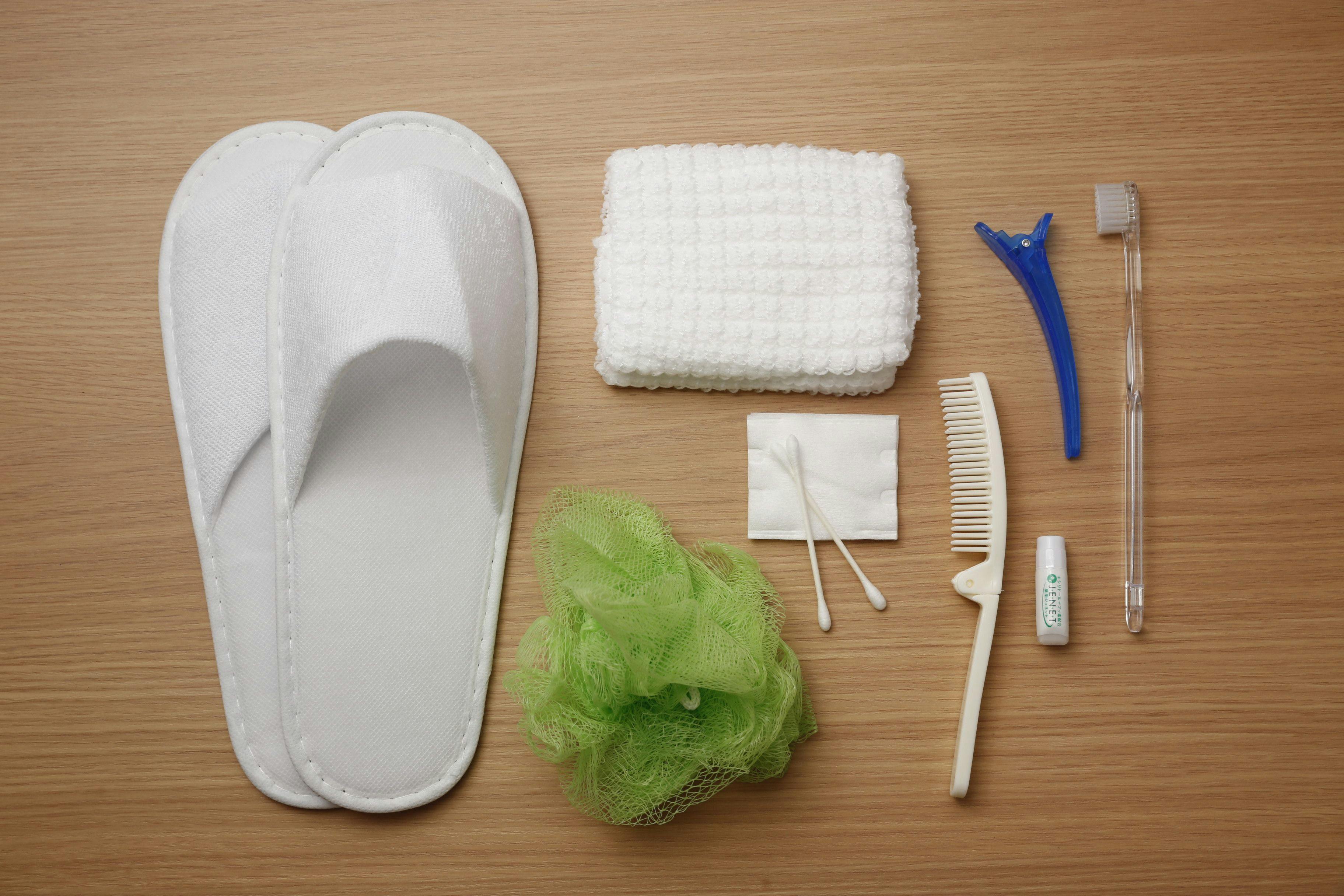 Fasilitas untuk wanita. Handuk juga tersedia.