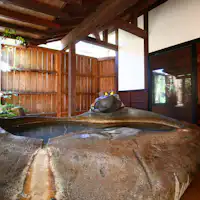 ห้องสไตล์ญี่ปุ่น "ยามาซากุระ" พร้อมอ่างอาบน้ำกลางแจ้งสำหรับสองคน