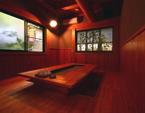 特別室「もみじ」の客室露天風呂