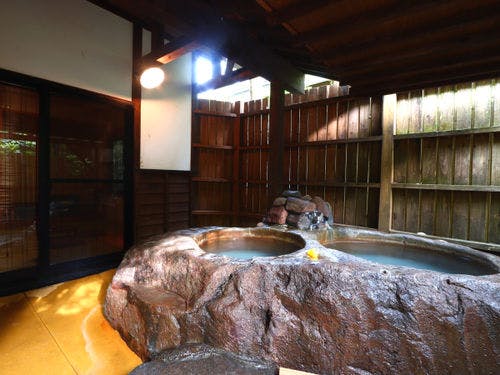 二人の和室「山紫陽花」の客室露天風呂