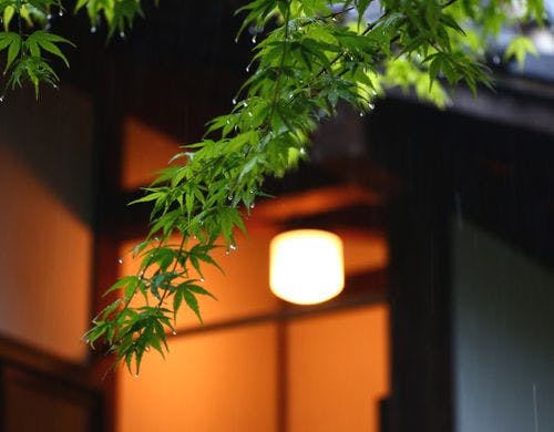 山あいに佇む、大人の隠れ宿