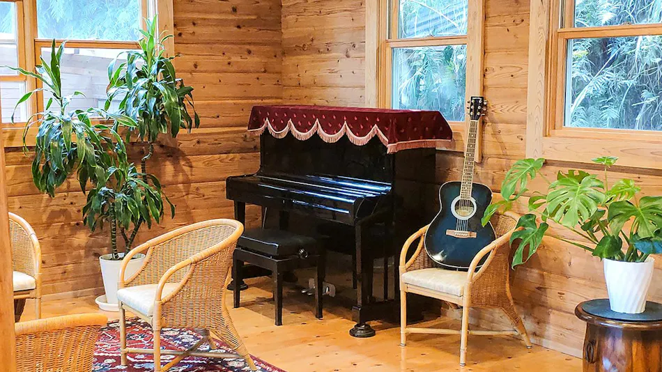 Shima Log House