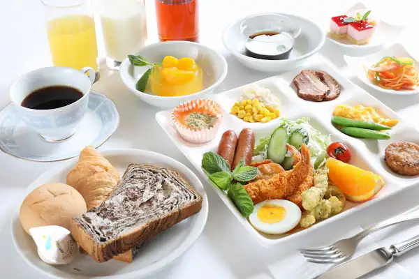 บุฟเฟ่ต์อาหารเช้าแบบตะวันตก