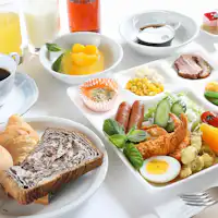 บุฟเฟ่ต์อาหารเช้าแบบตะวันตก