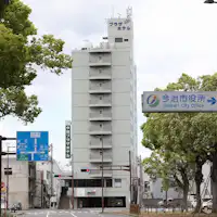 ด้านหน้าของโรงแรมจากทิศทางสถานีอิมาบาริ