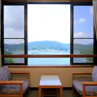 ตัวอย่างห้องพัก: ด้านหน้าต่าง