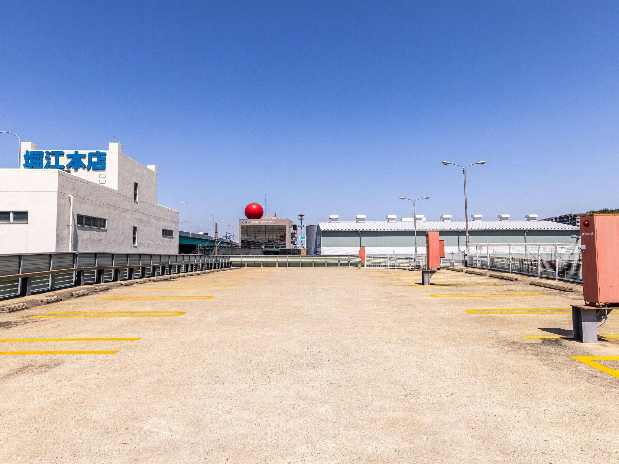 ที่จอดรถฟรีแบบอาคาร