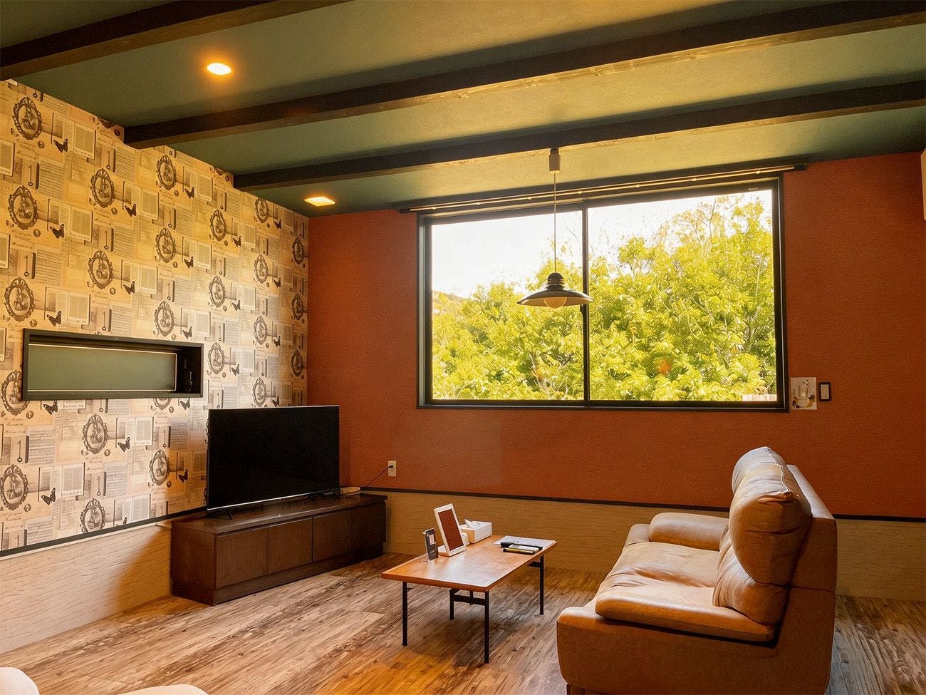 ห้องพักสไตล์ตะวันตกแบบแยกอาคารเป็นอาคารใหม่ พร้อมอ่างอาบน้ำกลางแจ้งในตัว