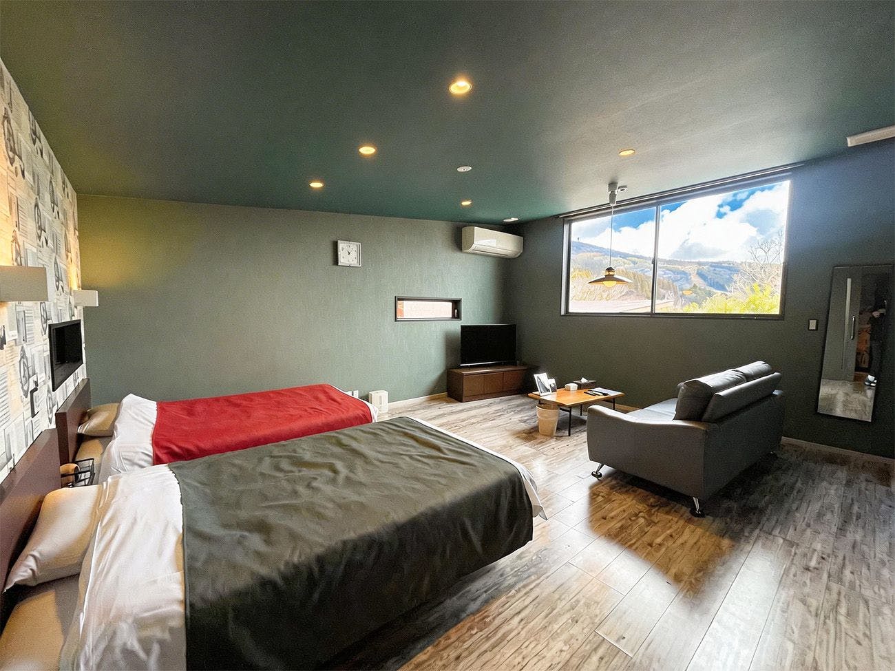 ห้องพักสไตล์ตะวันตกแบบแยกอาคารเป็นอาคารใหม่ พร้อมอ่างอาบน้ำกลางแจ้งในตัว