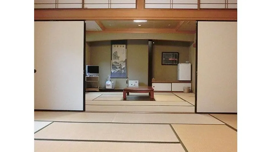 Kanazawa Yuwaku Itagaya Onsen Zenigame Gensen Kakenagashi