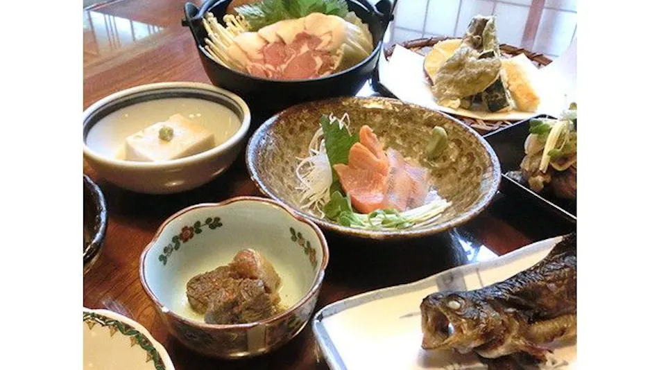 Kanazawa Yuwaku Itagaya Onsen Zenigame Gensen Kakenagashi