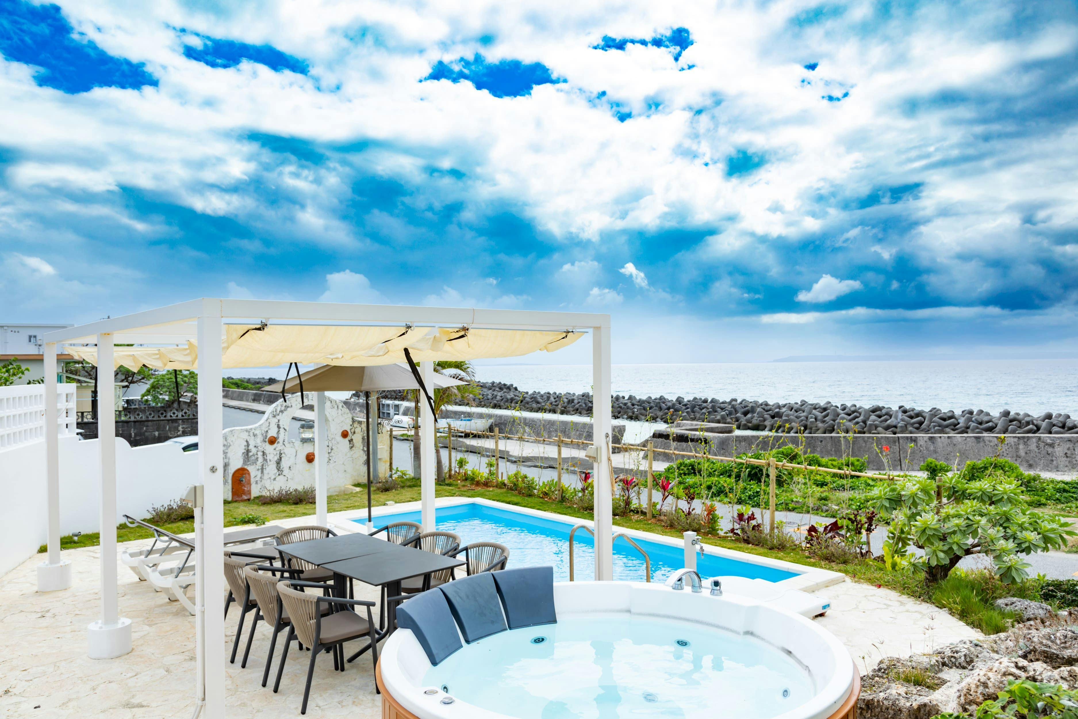 Crystal Villa Ikema