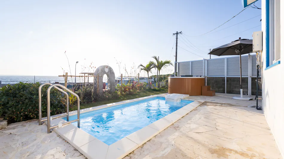 Crystal Villa Ikema