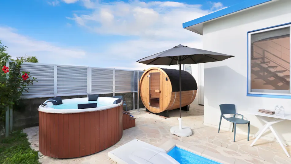 Crystal Villa Ikema