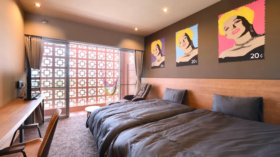 HOTEL PINK HIBISCUS