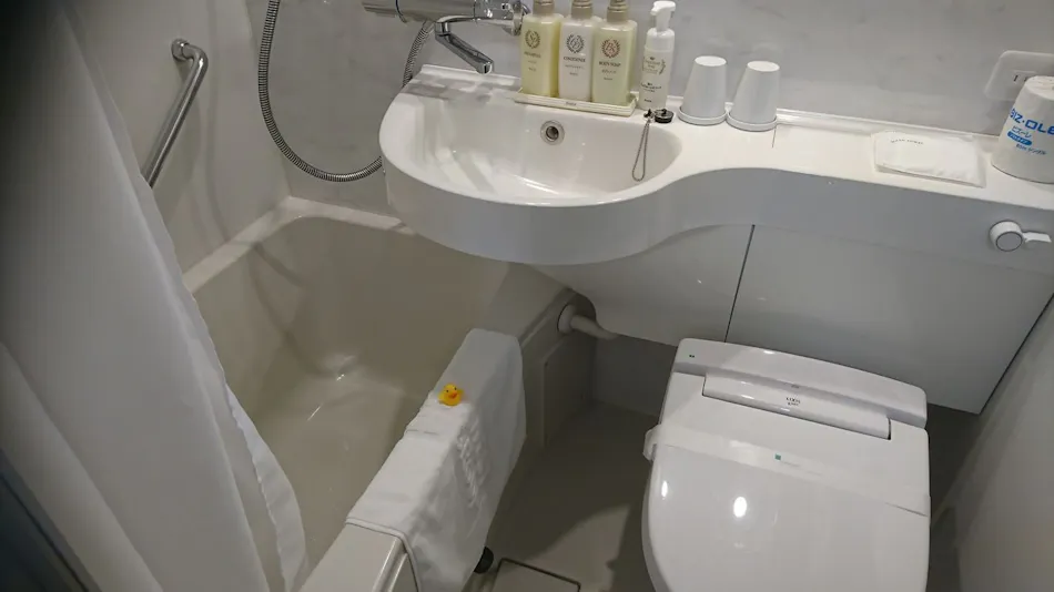 Shimbashi Urban Hotel