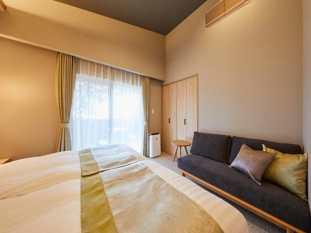 Rinn Shirakawa South