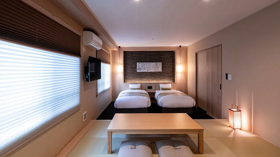 Rinn Shirakawa South