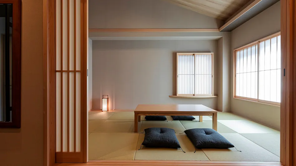 Rinn Shirakawa South