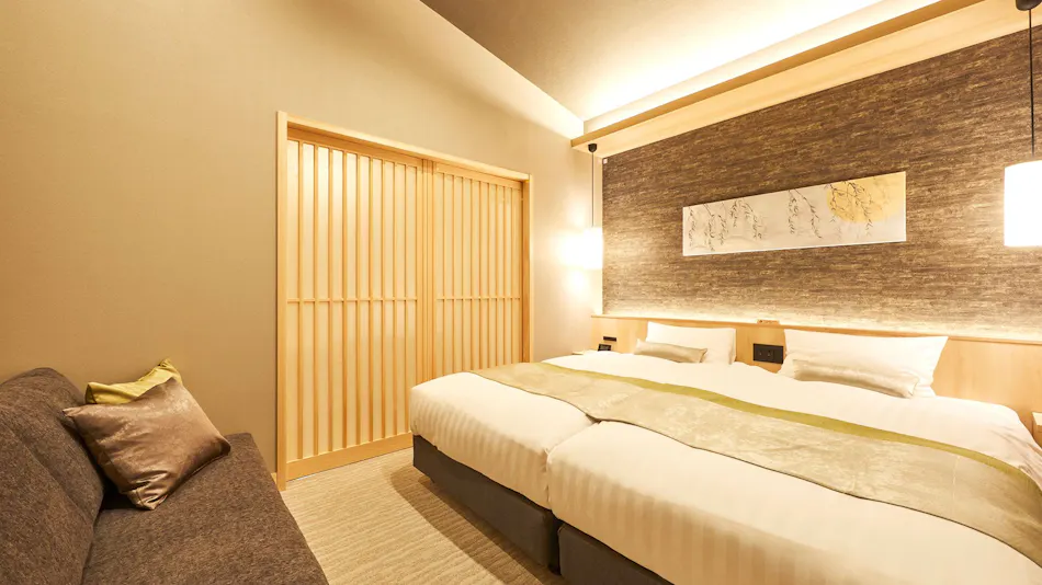 Rinn Shirakawa South