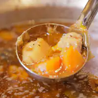 เรามีซุปแกงกะหรี่ให้บริการ