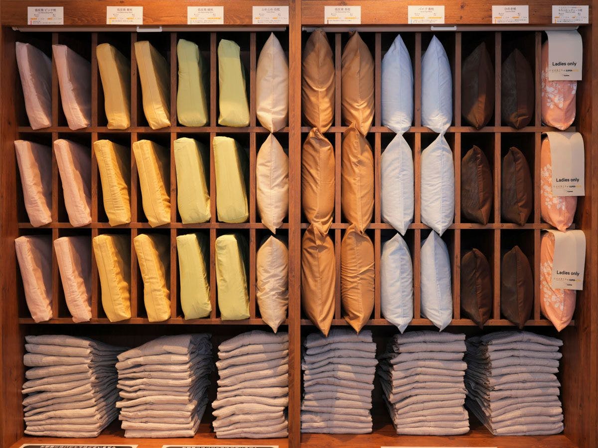 หมอน 8 แบบให้เลือกเพื่อการนอนหลับสบาย