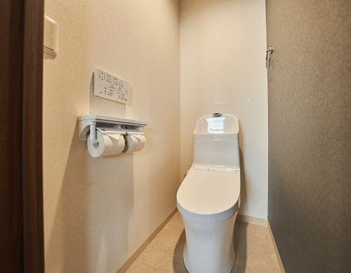 個室トイレが部屋内に2つあり快適