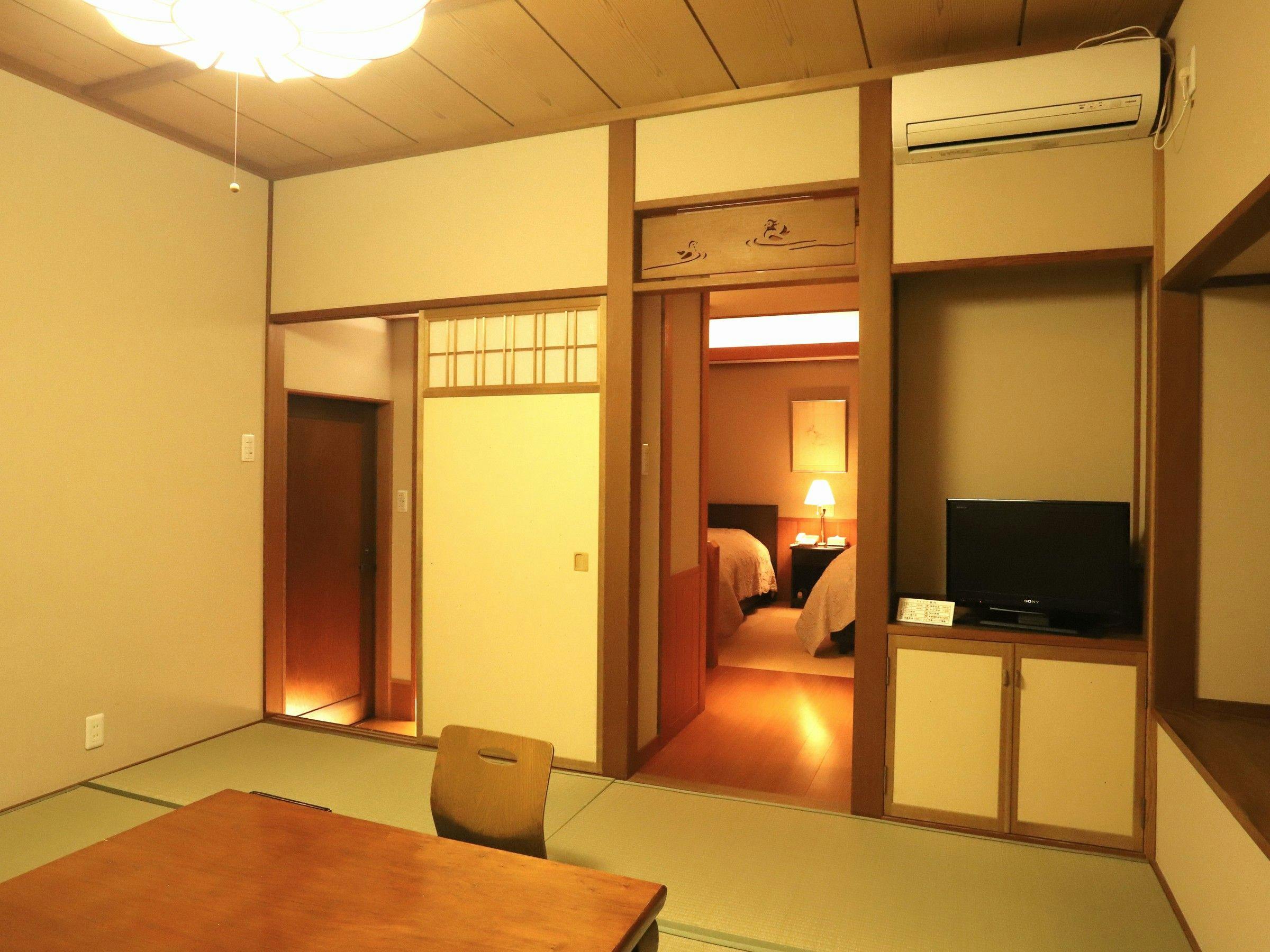 ห้องสไตล์ญี่ปุ่นและตะวันตก ห้องญี่ปุ่นกล้วยไม้