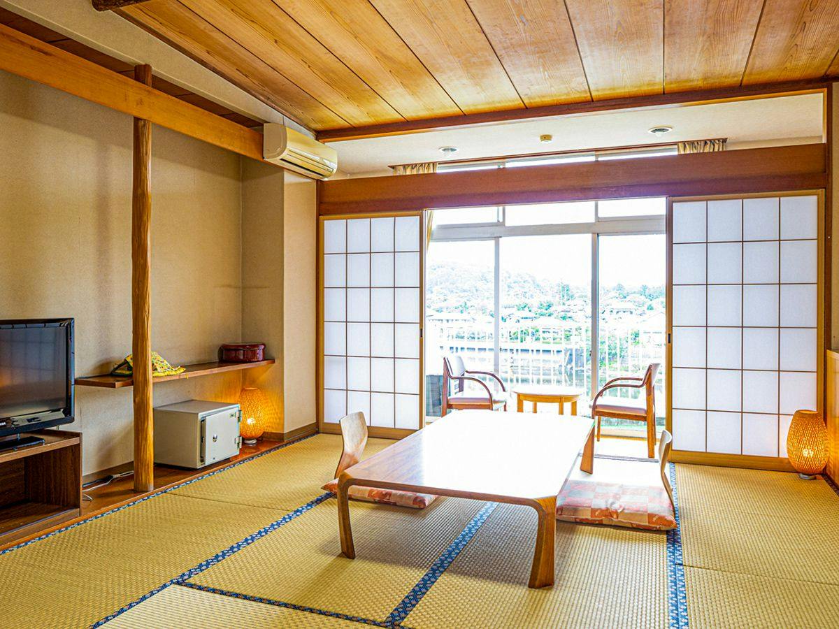Kameyama Onsen Hotel