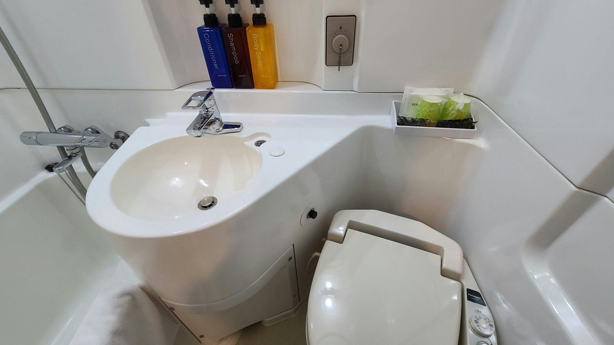 ภาพห้องน้ำแบบยูนิต