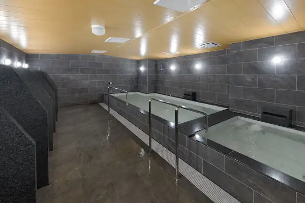 ห้องอาบน้ำรวม (ชาย)