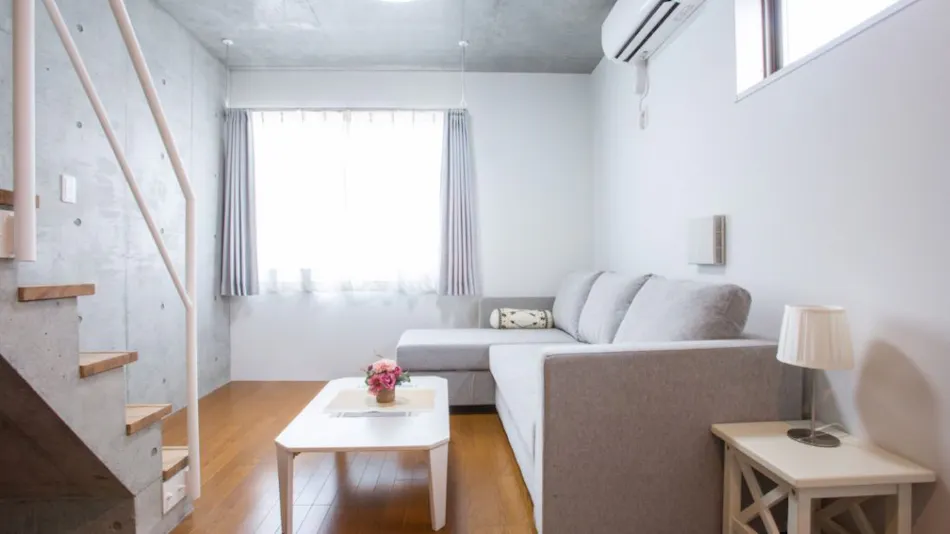 Laffitte Hirai Condominium Hotel