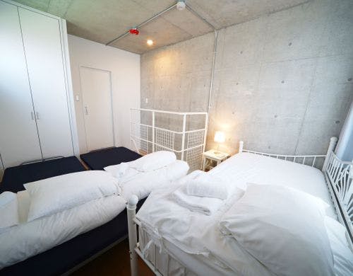 折畳のシングルベッドもご用意しております