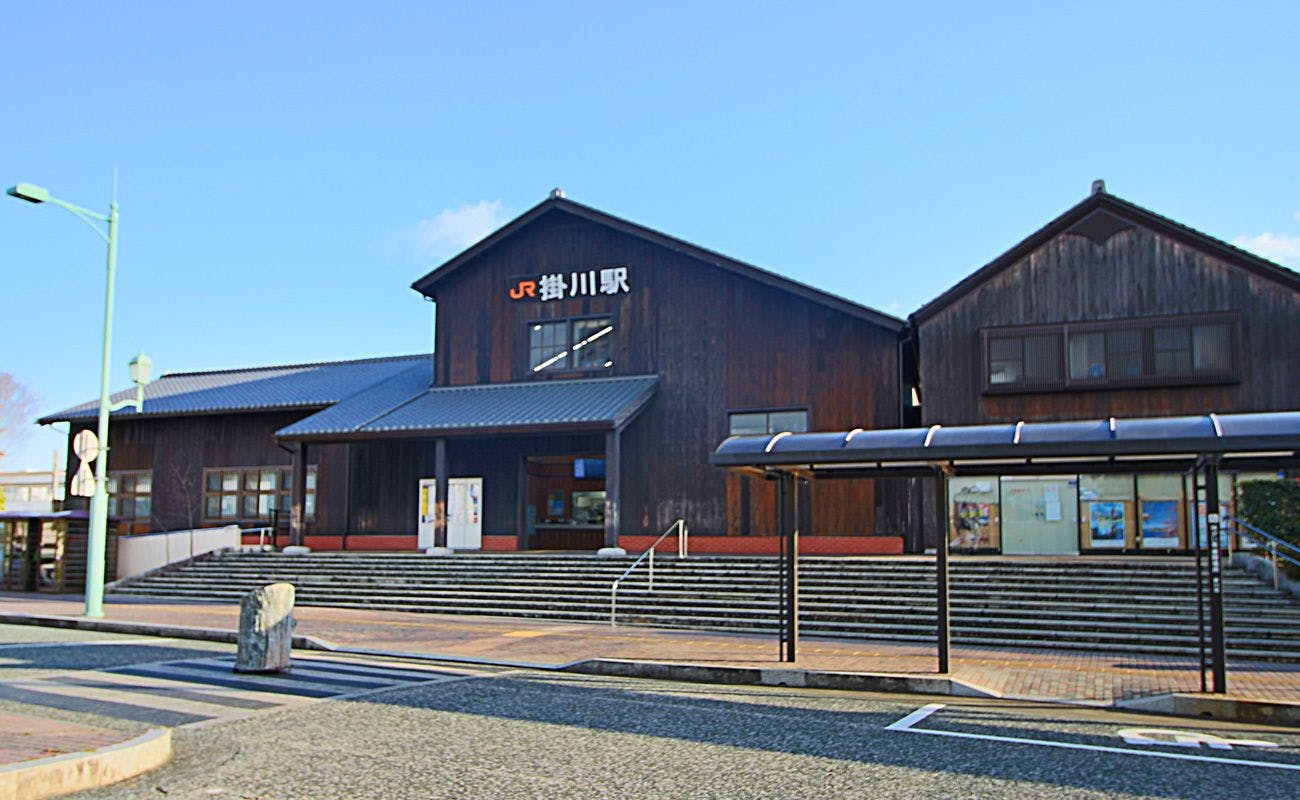 เดินประมาณ 4 นาทีจากทางออกทิศเหนือของสถานีคาเคกาวะ