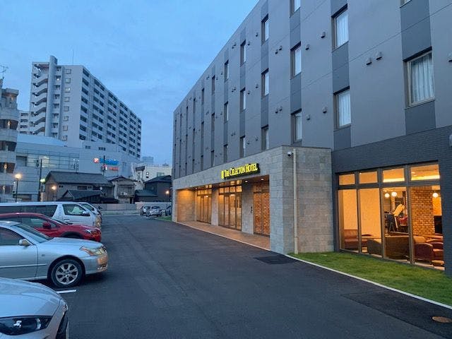 Exterior view of the Hotel from the parking lot