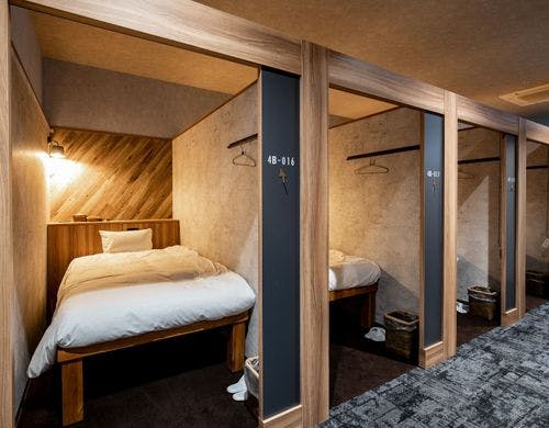 120cmベッドでキャビンでもゆったり眠れる