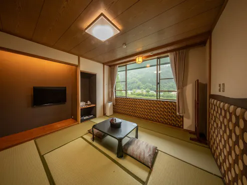 2024年翻新
10榻榻米的日式房間。