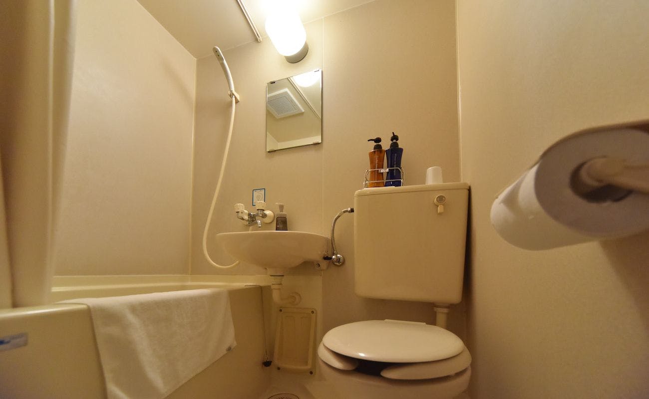 【ห้องพัก】อ่างอาบน้ำและห้องน้ำ