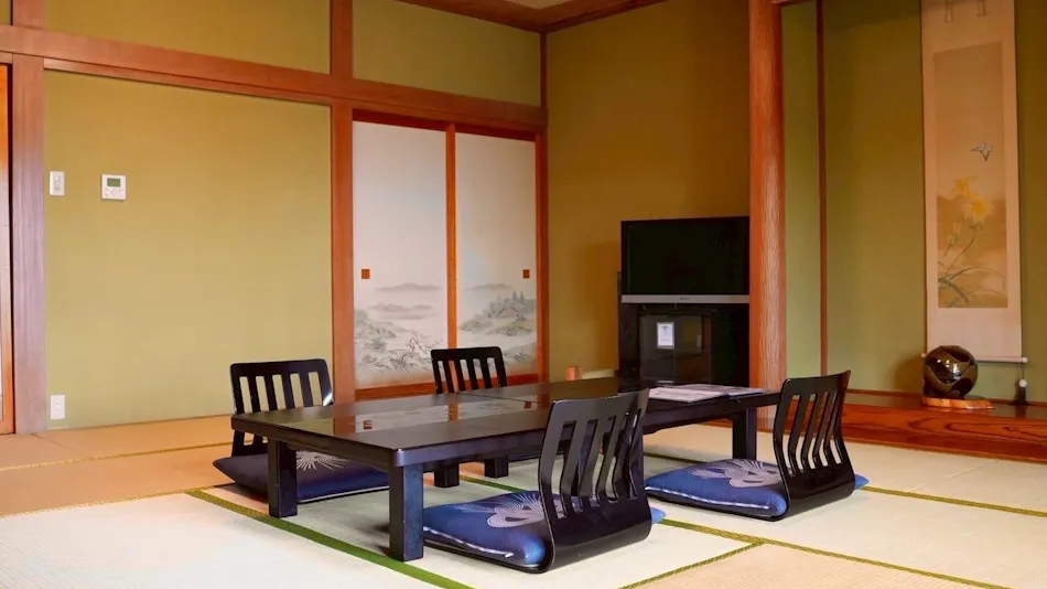 Hidden Onsen of Uonuma: Relaxation Retreat